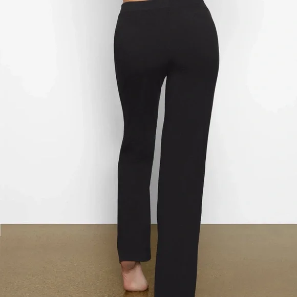 SKIMS Cotton Jersey Straight Leg Pant - Picture 4 of 5